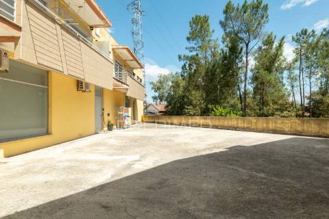 Apartamento t2 – loja convertida em habitação | entre braga e barcelos