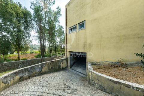 Apartamento t2 – loja convertida em habitação | entre braga e barcelos