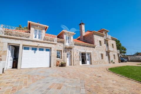 Moradia individual t5 de inspiração francesa – soito, sabugal