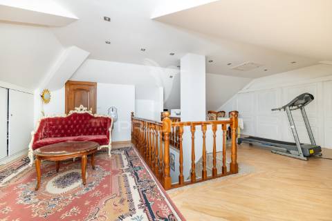 Moradia individual t5 de inspiração francesa – soito, sabugal