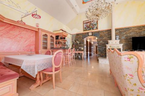 Moradia individual t5 de inspiração francesa – soito, sabugal