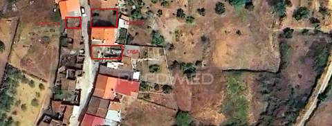 Venda conjunta de três prédios urbanos, em cadafaz, concelho de gavião.