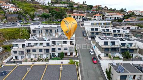 Moradia t3 em banda no caniço