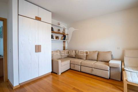 Moradia t3 em banda no caniço