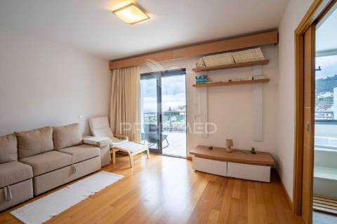 Moradia t3 em banda no caniço