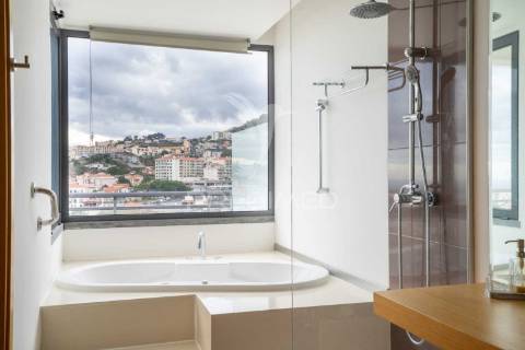 Moradia t3 em banda no caniço