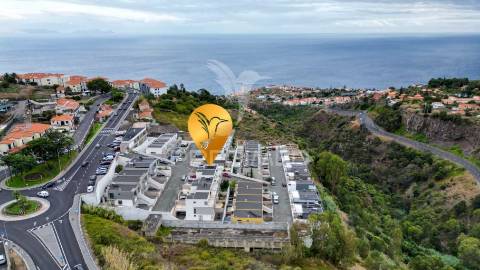 Moradia t3 em banda no caniço