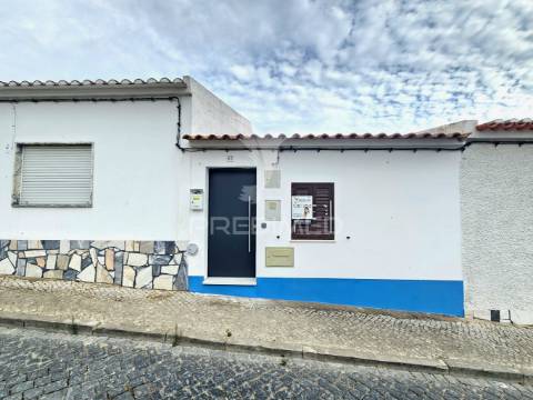 Moradia t2 renovada no centro de castro verde