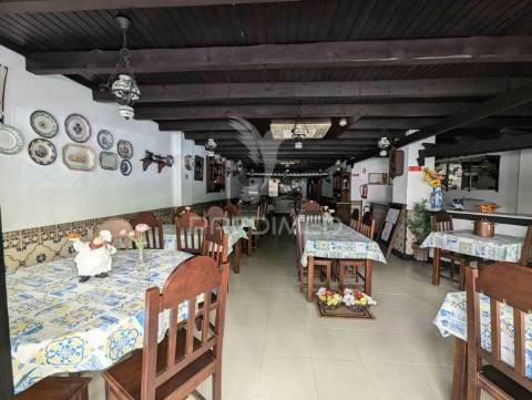 Restaurante pronto a funcionar, 40 lugares, em monte gordo