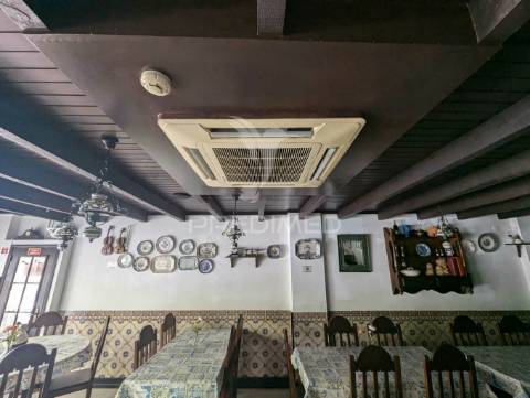 Restaurante pronto a funcionar, 40 lugares, em monte gordo