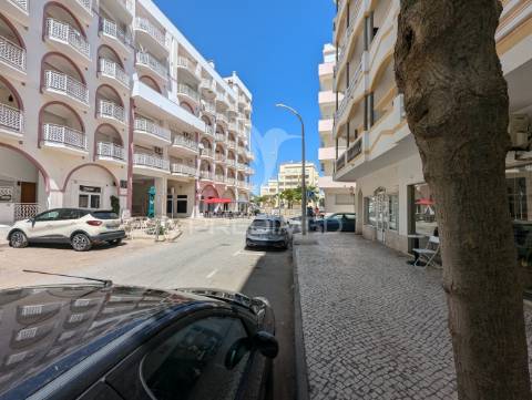 Restaurante pronto a funcionar, 40 lugares, em monte gordo