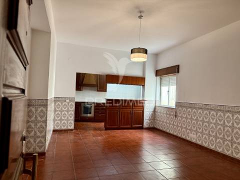 Apartamento t2 - mira de aire, porto de mós