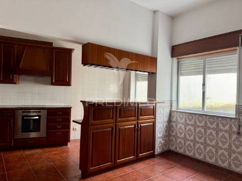 Apartamento t2 - mira de aire, porto de mós