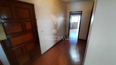 Apartamento t3 em rio tinto – próximo do metro