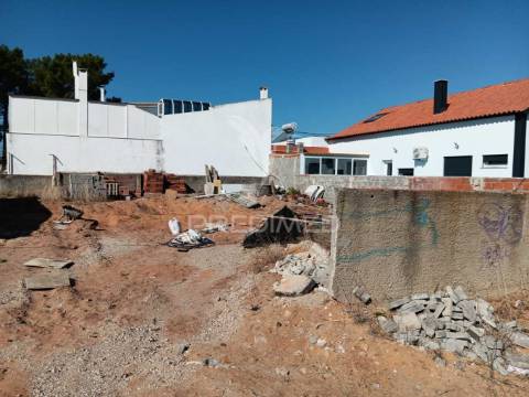 Terreno com projeto aprovado