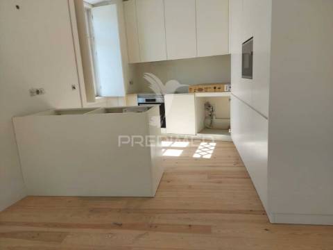 Apartamento t2 penha de frança - lisboa