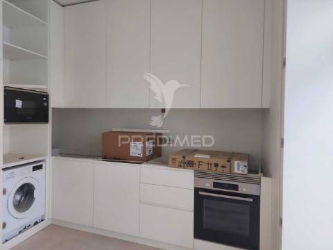 Apartamento t2 penha de frança - lisboa