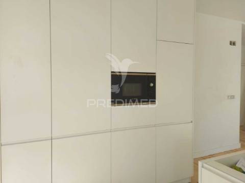 Apartamento t2 penha de frança - lisboa