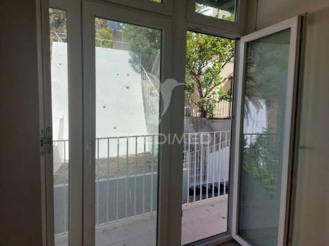 Apartamento t2 penha de frança - lisboa