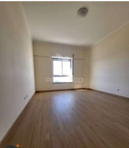 Vende se t2 paio pires /seixal 285.000€