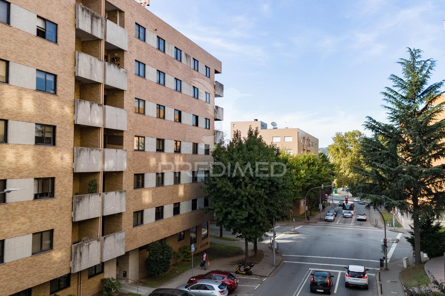 Apartamento t3 - lamaçães