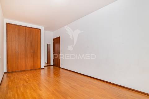 Apartamento t3 - lamaçães