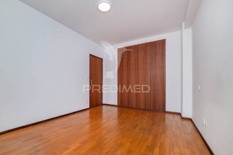 Apartamento t3 - lamaçães