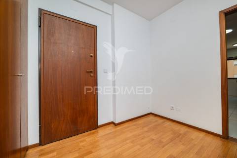 Apartamento t3 - lamaçães