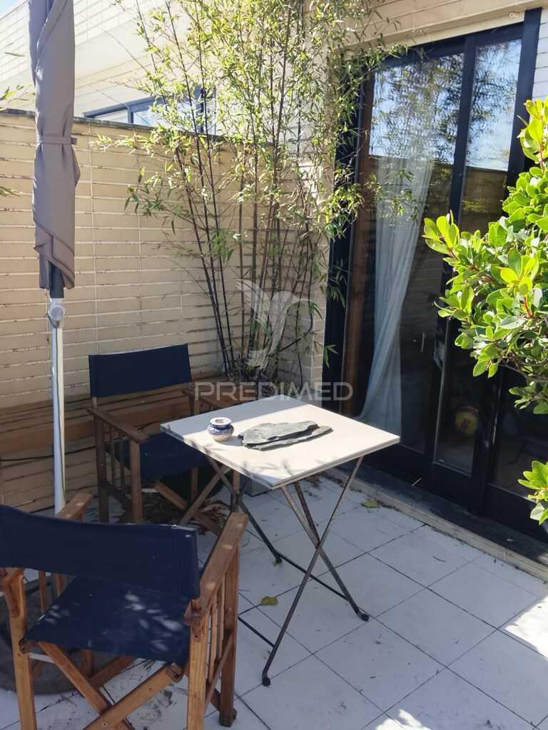 Apartamento t2 com terraço e garagem em matosinhos sul