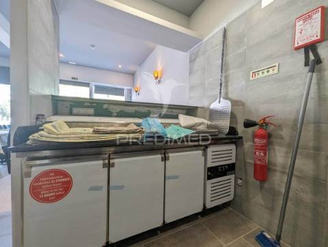 Restaurante italiano, novo, em vila real de santo antónio