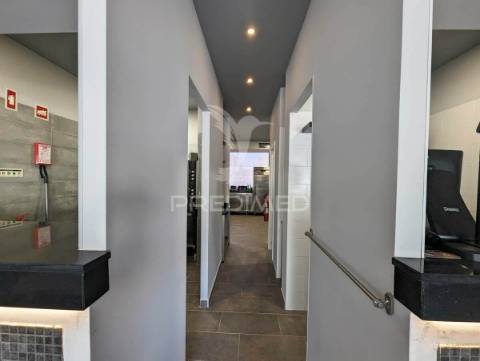 Restaurante italiano, novo, em vila real de santo antónio