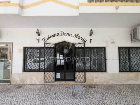 Restaurante pronto a funcionar, 40 lugares, em monte gordo