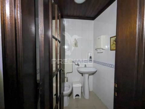 Restaurante pronto a funcionar, 40 lugares, em monte gordo