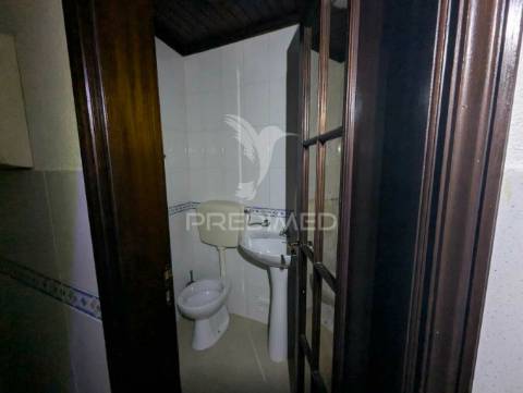 Restaurante pronto a funcionar, 40 lugares, em monte gordo