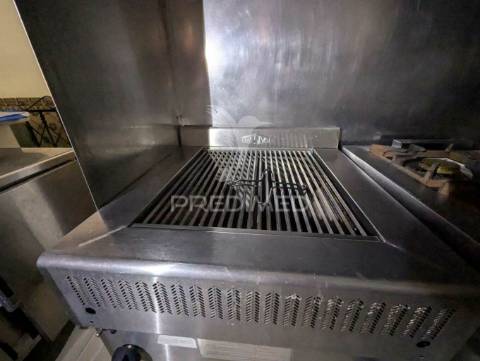 Restaurante pronto a funcionar, 40 lugares, em monte gordo