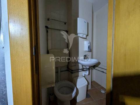 Restaurante pronto a funcionar, 40 lugares, em monte gordo