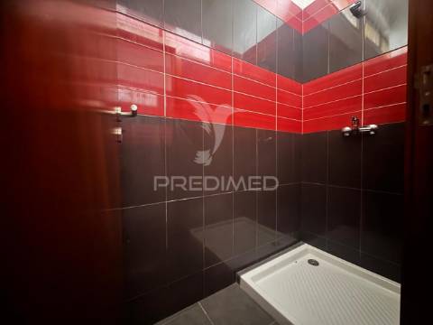 Loja para arrendar - ponte guimarães