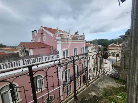 Prédio de 3 andares na ribeira de santarém