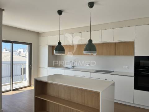 Apartamento t3 exclusivo na prestigiada baixa de olhão