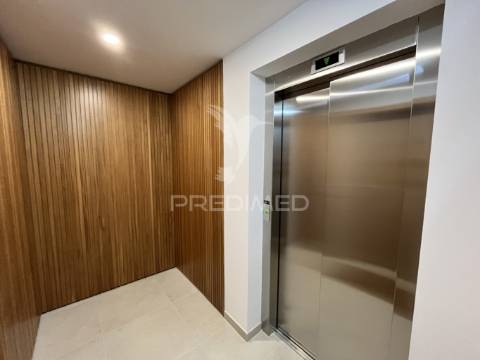 Apartamento t3 exclusivo na prestigiada baixa de olhão