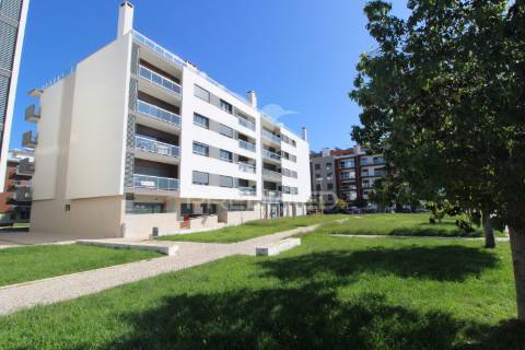 Duplex t3+1 com grandes terraços - montijo