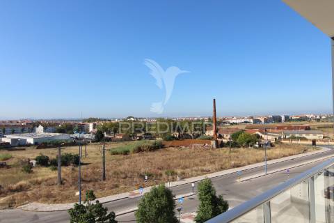 Duplex t3+1 com grandes terraços - montijo