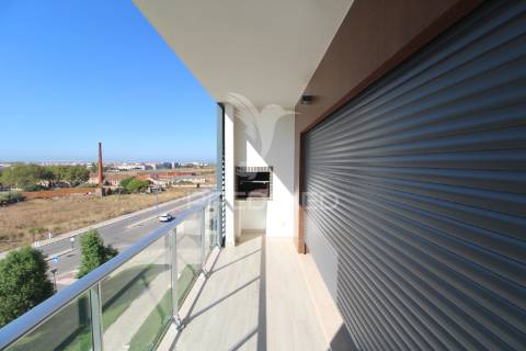 Duplex t3+1 com grandes terraços - montijo