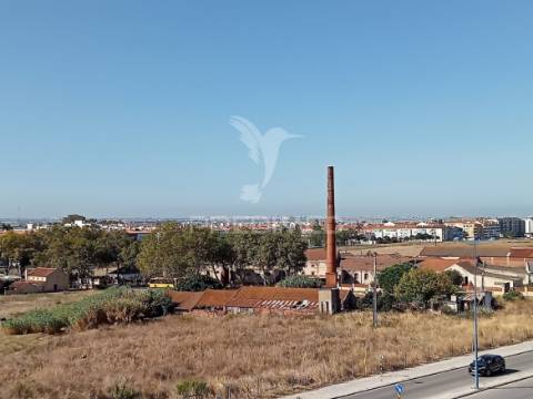 Duplex t3+1 com grandes terraços - montijo