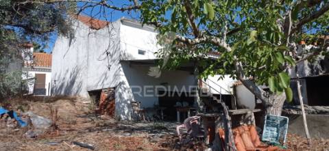 Casa típica do alentejo em são bartolomeu, concelho de gavião