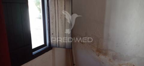 Casa típica do alentejo em são bartolomeu, concelho de gavião