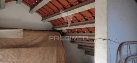 Casa típica do alentejo em são bartolomeu, concelho de gavião