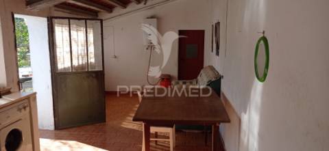 Casa típica do alentejo em são bartolomeu, concelho de gavião