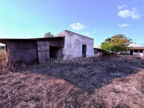 Terreno com 2 moradias pinhal novo