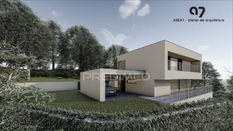 Moradia t3+1 independente